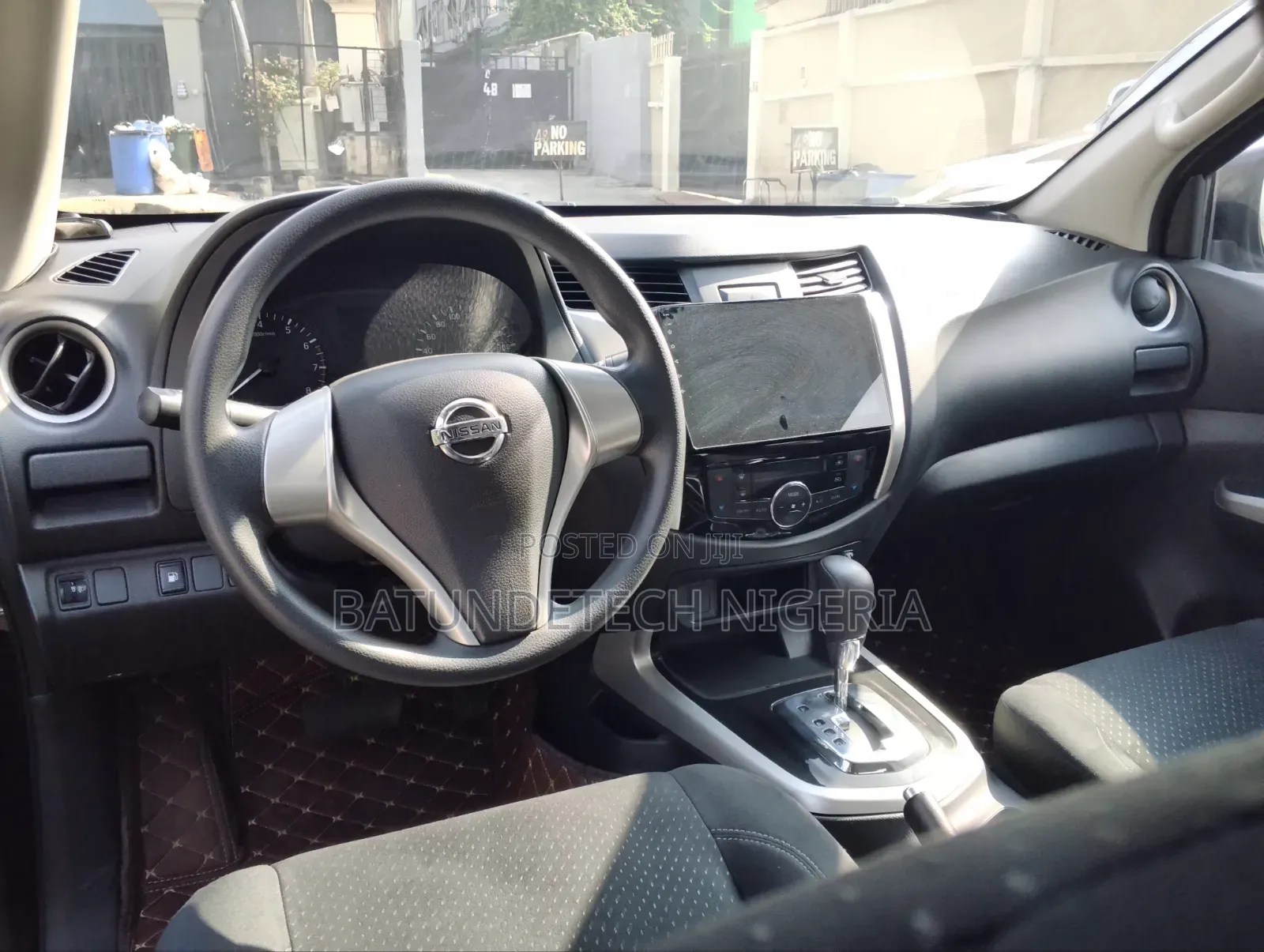Nissan Navara 2019 Black