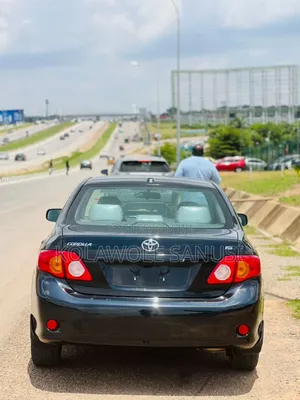 Toyota Corolla 2010 Black