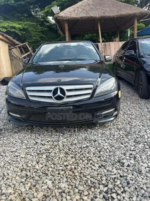 Mercedes-Benz C300 2013 Black