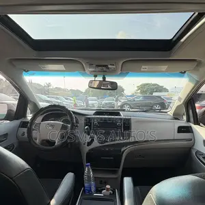 Toyota Sienna 2013 Gray