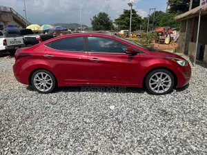 Hyundai Elantra 2015 Red