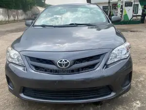 Toyota Corolla 2012 Gray