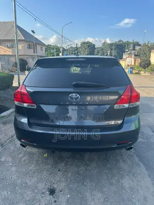 Toyota Venza AWD 2011 Gray