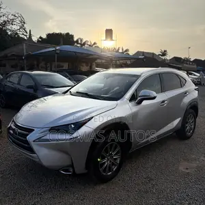 Lexus NX 200 FWD 2015 Silver