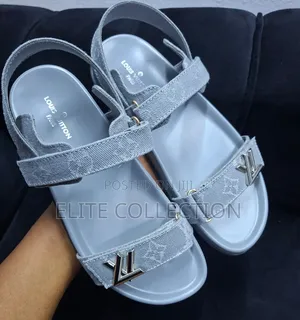 Louis Vuitton  Slide
 *Size 37 to 42
Fully Luxury Boxed