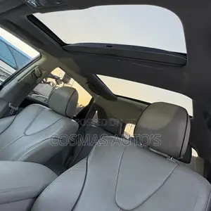 Toyota Venza AWD 2010 White
