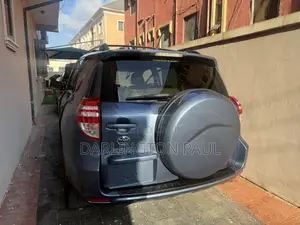 Toyota RAV4 2.5 2010 Blue