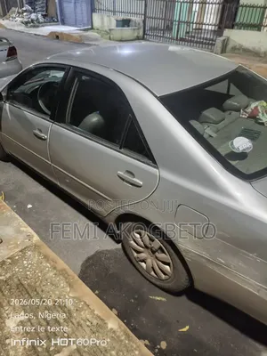 Toyota Camry 2025 Silver