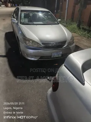 Toyota Camry 2025 Silver