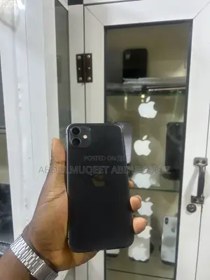 Apple iPhone 11 64 GB Black