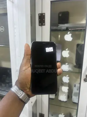 Apple iPhone 11 64 GB Black