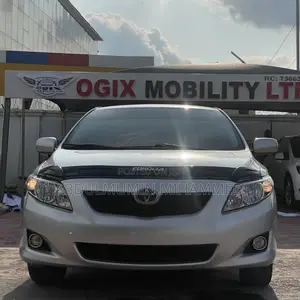 Toyota Corolla 2010 Silver