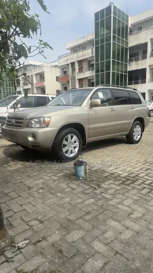 Toyota Highlander 2007 Gold
