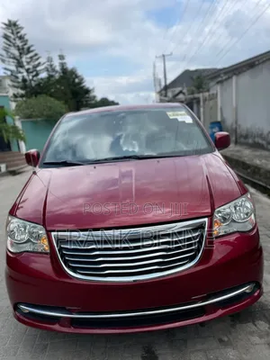 Chrysler Town & Country 2015 Burgundy