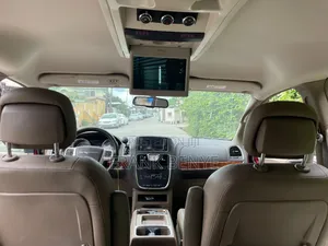 Chrysler Town & Country 2015 Burgundy