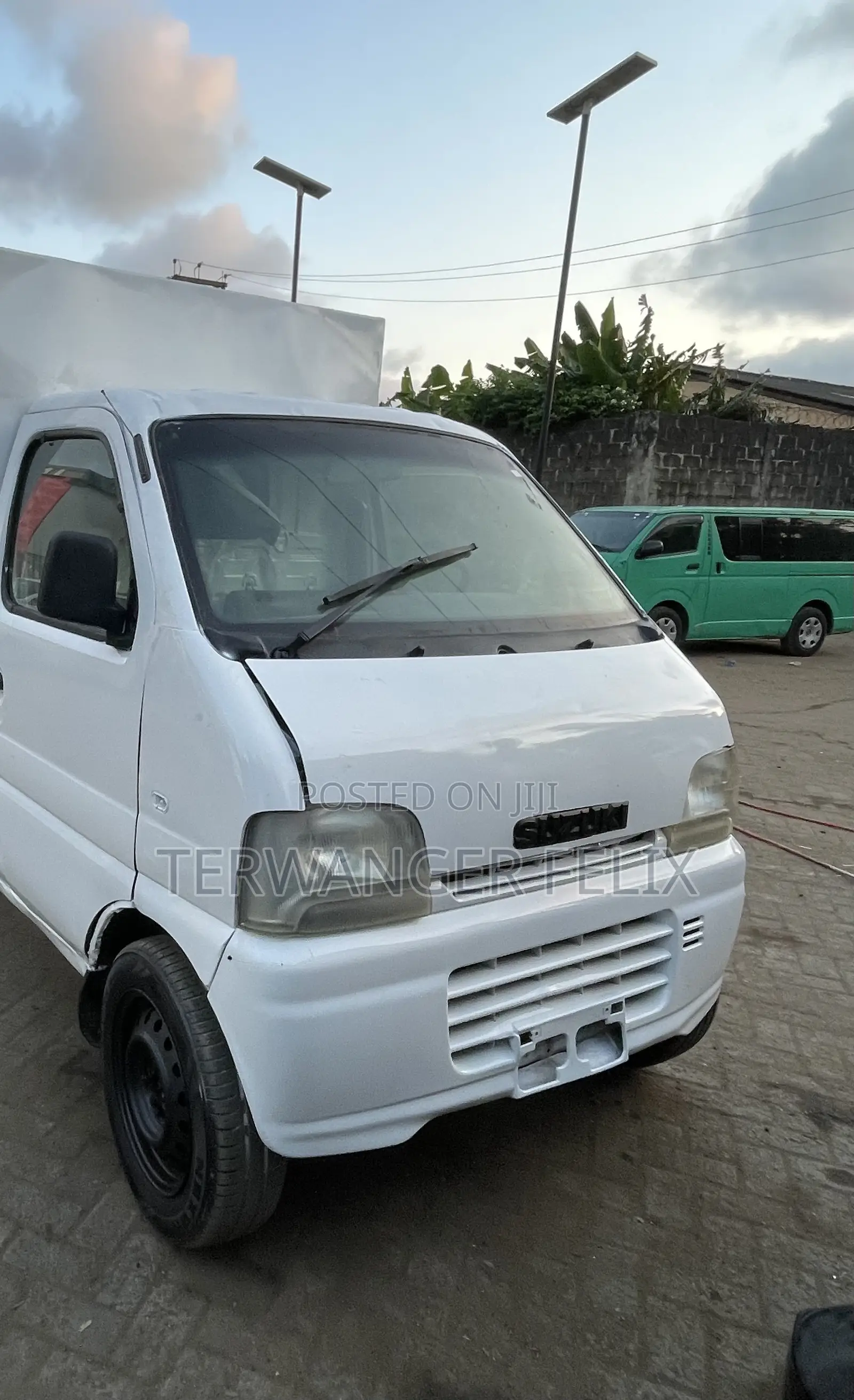 Suzuki Every 2012 White