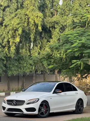 Mercedes-Benz C450 2016 White