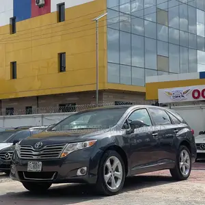 Toyota Venza AWD 2011 Gray