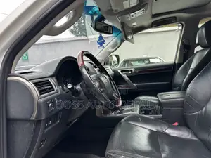 Lexus GX 460 Base 2016 White