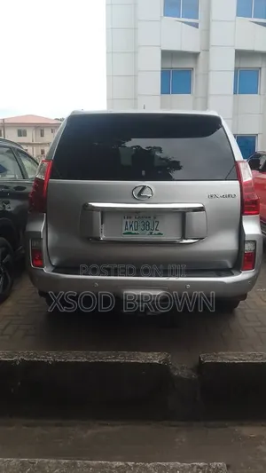 Lexus GX 2011 Silver