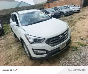 Hyundai Santa Fe 2013 White