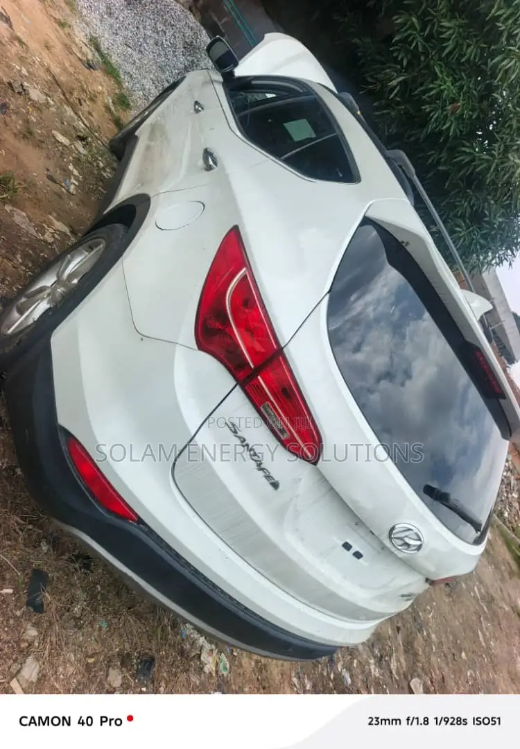 Hyundai Santa Fe 2013 White