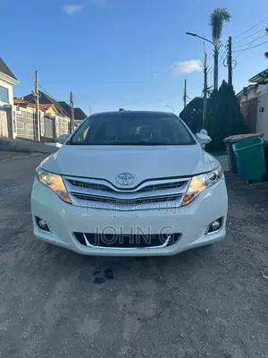 Toyota Venza XLE 2013 White