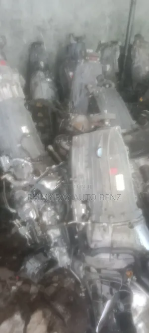 Mercedes Benz Engine and Gear Box 276