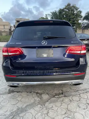 Mercedes-Benz GLC-Class 2017 Blue