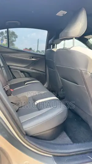 Toyota Camry 2025 Gray