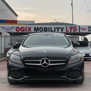 Mercedes-Benz C300 2017 Black