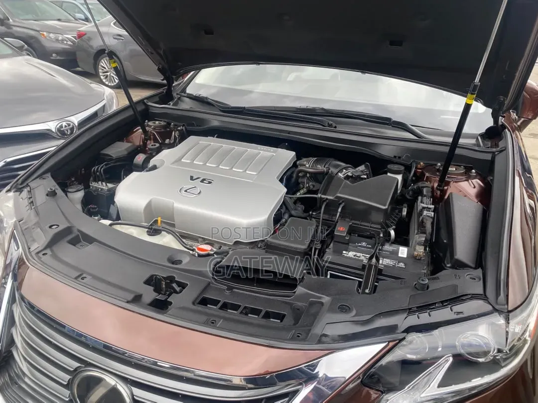 Lexus ES 2017 Brown
