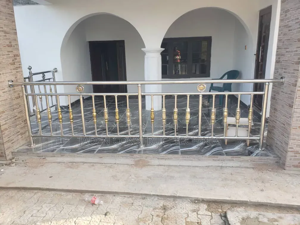 Custom Stainless Steel Balcony Railing