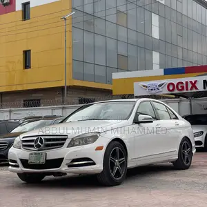 Mercedes-Benz C300 Luxury 4Matic Sedan AWD (3.0L 6cyl 7A) 2010 White