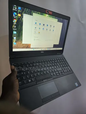 Laptop Dell Latitude 5590 16GB Intel Core i7 SSD 256GB