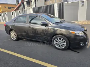 Toyota Corolla XLE 4dr Sedan (1.8L 4cyl 4A) 2009 Gray