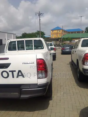 New Toyota Hilux 2026 White