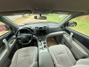 Toyota Highlander 2008 Burgundy