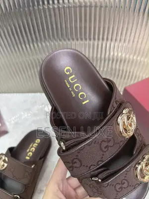 Strap Gucci Slides