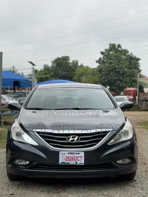 Hyundai Sonata GLS Sedan FWD (2.4L 4cyl 6A) 2013 Gray