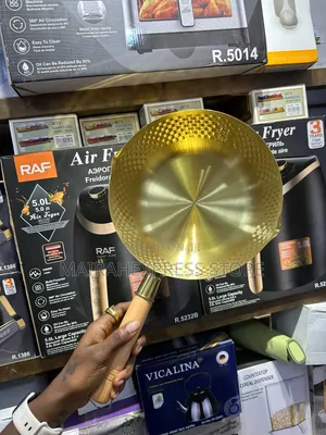 Stainless Steel Golden Sauce Pan With Wooden Handle
22cm,20cm,18cm T2m