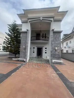 5bdrm Duplex in Carlton Gate Estate for rent