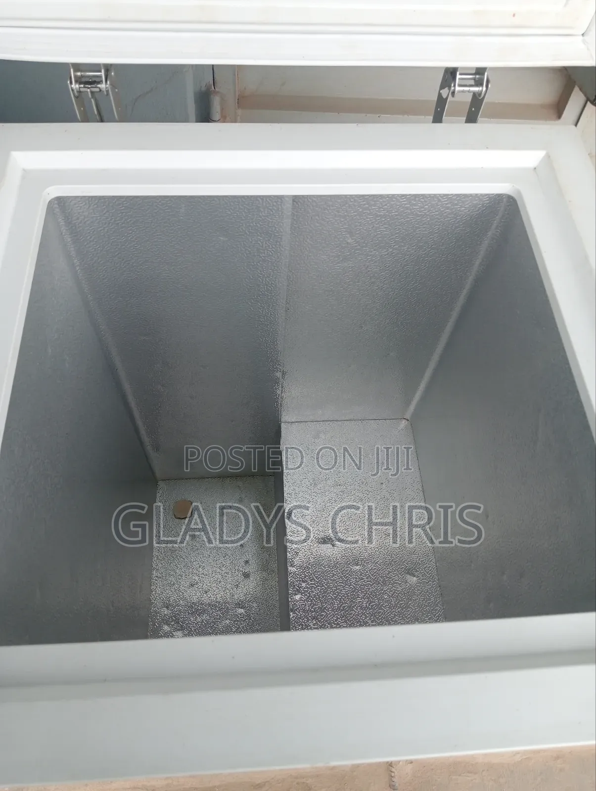 Chest Freezer/Deep Freezer 100 L