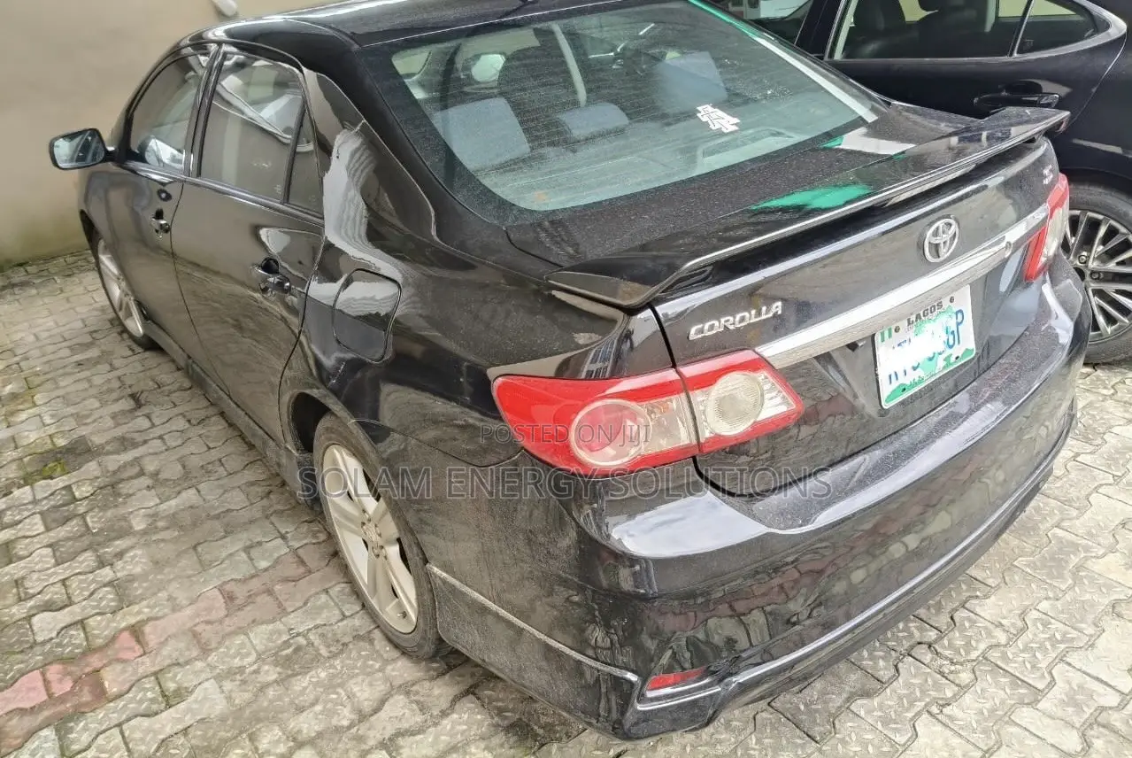 Toyota Corolla 2012 Black