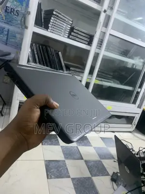 Laptop Dell Latitude 3350 4GB Intel Core i5 HDD 320GB
