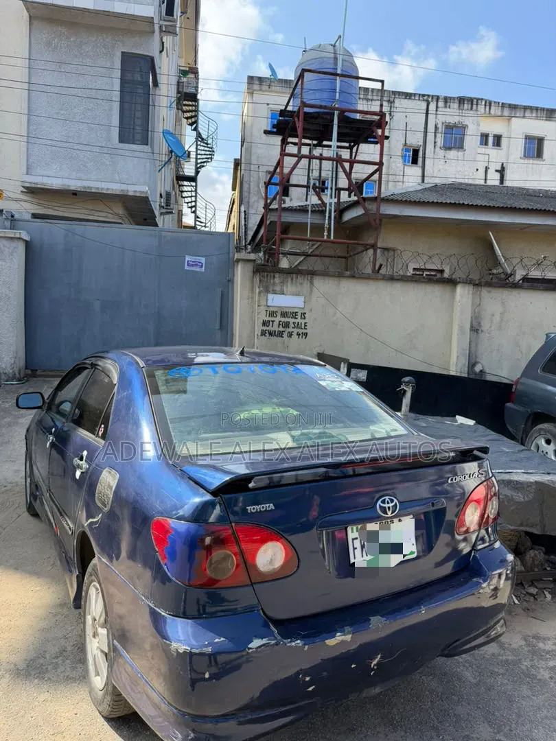 Toyota Corolla 2004 Blue