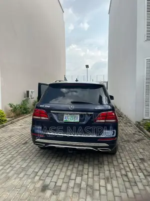 Mercedes-Benz GLE-Class GLE 350 2017 Blue