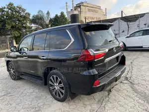 Lexus LX 2019 Black