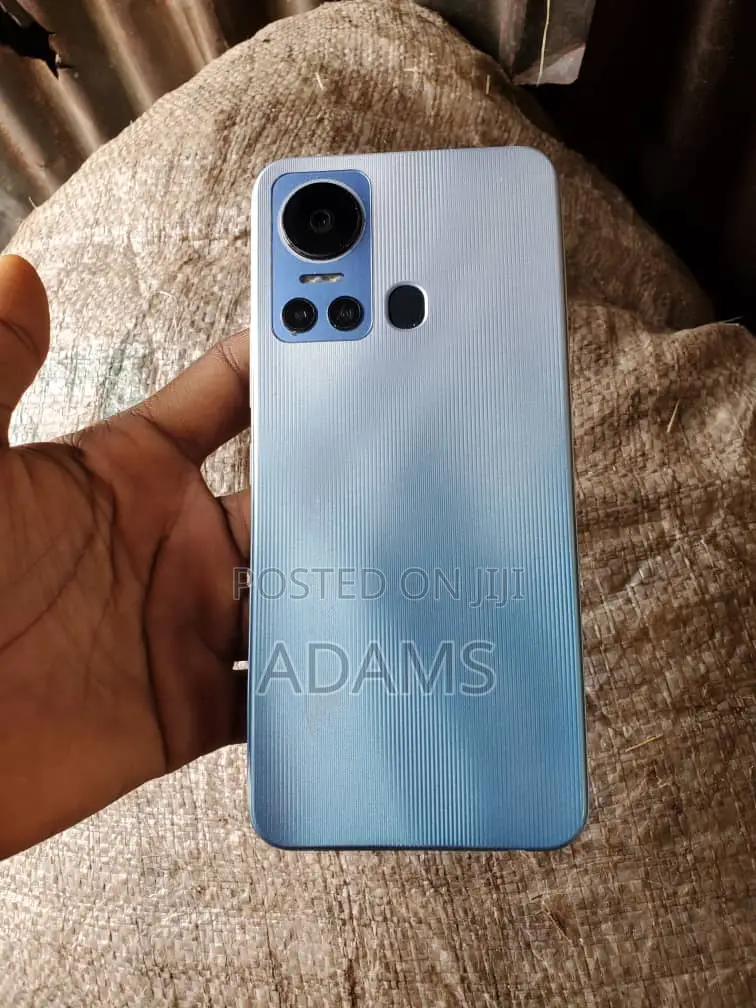 Itel S18 64 GB Blue
