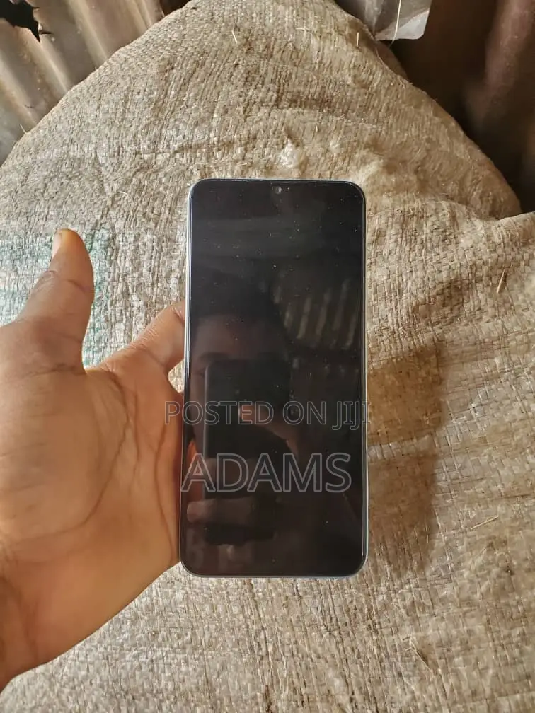 Itel S18 64 GB Blue